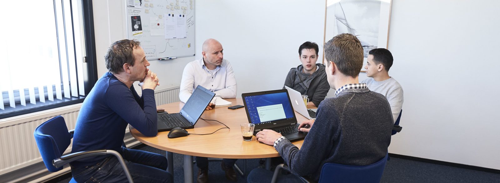 Bedrijfslogo Heringa & Wuthrich Installatietechnieken B.V.