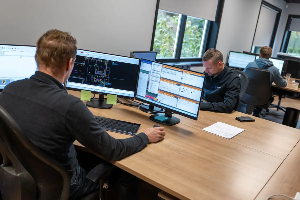 Bedrijfslogo Rozendaal Elektrotechniek