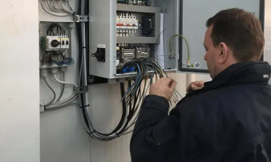 Bedrijfslogo ES&I B.V.