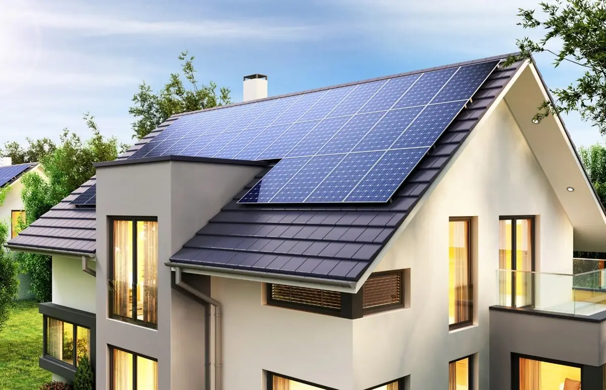 Zonnepaneelinstallatie op een Nederlandse woning